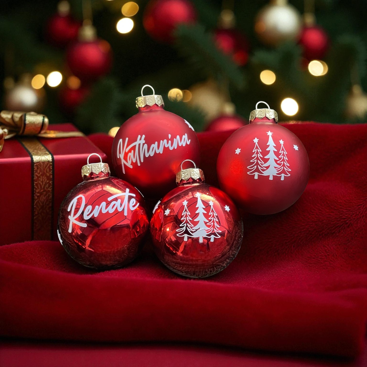 Weihnachtskugeln personalisiert - Christbaumkugeln - Baumkugeln mit Namen